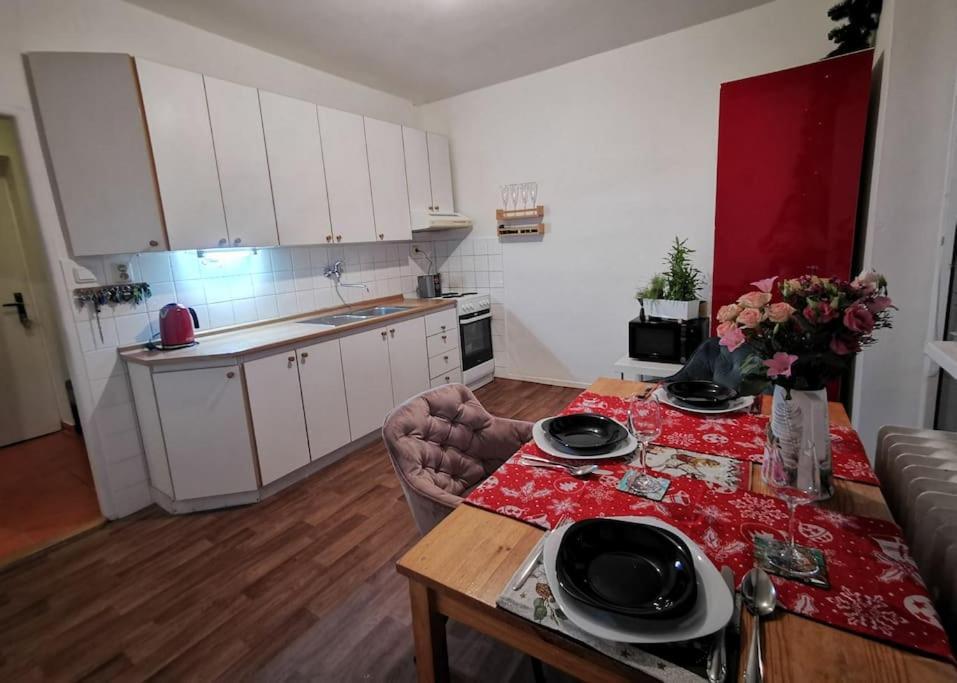 Cely Apartman Podlesi 54M2 S Dvema Balkony A S Novou Manzelskou Posteli, Zatim Neni Na Fotkach Appartamento Brno Esterno foto